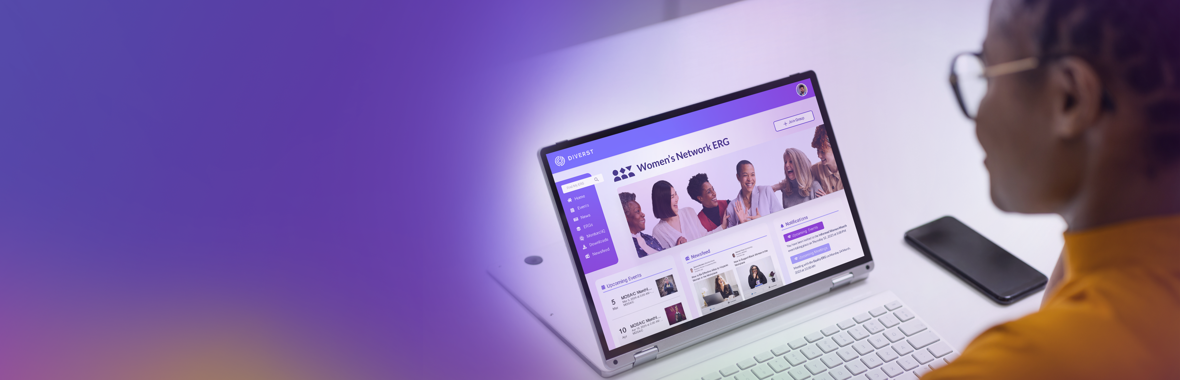 ERG Management Software 1 Diverse employee using DIVERST ERG software to access Women's Networking Group
