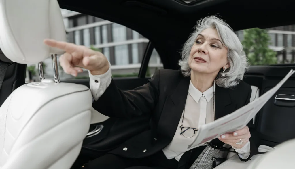 Best Qualities in a Mentor & Tips for Finding Them 5 Senior female executive as an individual who has the best qualities in a mentor.